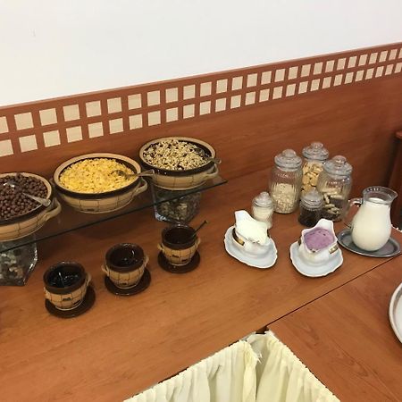 Hotel Radejov Knezdub Ngoại thất bức ảnh